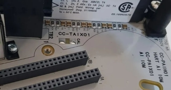CC-TAIX01 Honeywell Αναλογική μονάδα εισόδου IOTA Μονάδα DCS Μέρη ολοκαίνουργια