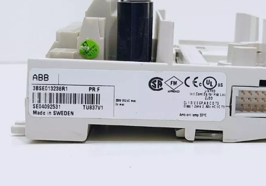 ΑΒΒ TU837V1 3BSE013238R1 Επεκτεινόμενη μονάδα τερματισμού μονάδας 8x1 Fused Isol.