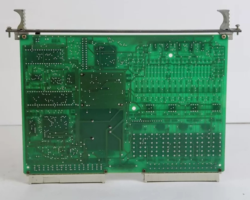 ABB 83SR07B-E GJR2392700R1210 Δελτίο σύνδεσης λεωφορείων Μονάδα PLC σε απόθεμα