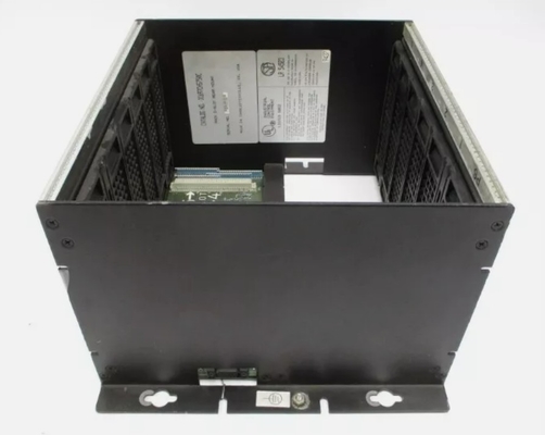 IC697CHS750 GE PLC Racks Standard Racks Μπροστά και πίσω τοποθέτηση CPU και διαμορφώσεις I/O