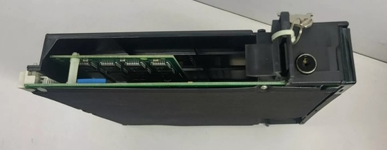 IC697CPM790 GE Κεντρική μονάδα επεξεργασίας CPU μονάδα ελεγκτή Τρίπλων συστημάτων αναπληρωματικής λειτουργίας