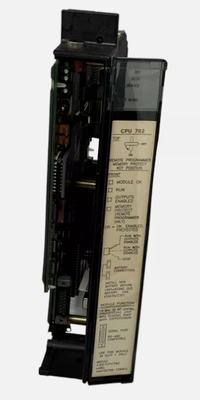 IC697CPU731 GE 12 MHz 32 Kbyte Κεντρική μονάδα επεξεργασίας Single Slot CPU 512 εισροές και εξόδους