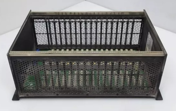 IC698CHS017 GE PACSystems RX7i Racks 17 Slot Προσωπική μονάδα επεξεργασίας και ρυθμίσεις I/O