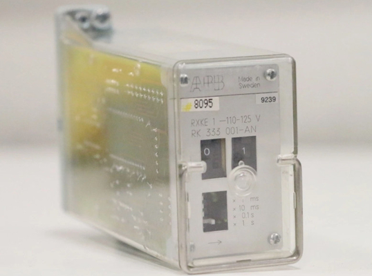 RK333001-AN Βοηθητικό Ρελέ ABB