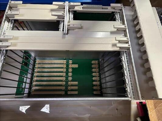 Μοντέλο καταλόγου Procontrol 89IL06A-E GJR2393500R0100 με διάσταση 16*16*12cm και εγγύηση 12 μηνών