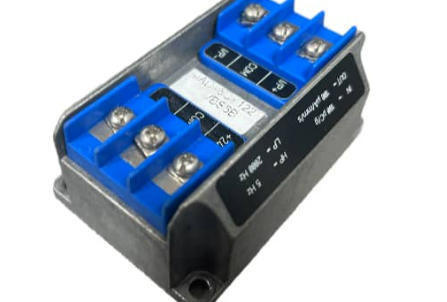 IPC704 244-704-000-042 A1-B03-C100-D100-E5-F2000-G0-H0-I0 Πιεζοηλεκτρικός διαμορφωτής σήματος φορτίου για μέτρηση ταχύτητας δόνησης του περιβλήματος ρουλεμάν