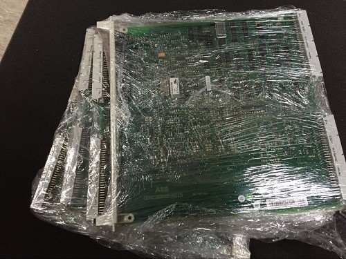 I/O ανταλλακτικά 3BUR001661R1 PLC ενότητας πινάκων διαλυτικών χρώματος λεωφορείων DSBC176 ABB S100