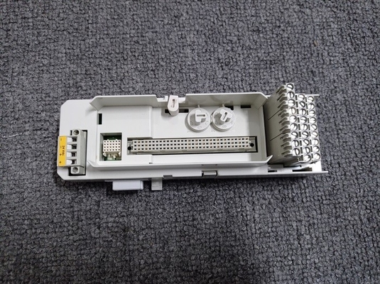 Βάση S800 I/O 3BSC840157R1 μονάδων λήξης ενότητας PLC TU891 ABB