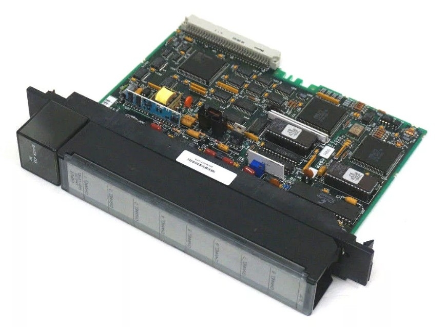 IC697ALG230 GE Μονάδα μετατροπής βάσης Πλήρες αναλογικό υποσύστημα Περιλαμβάνει Μονάδες μετατροπής βάσης και διευρύνσεως