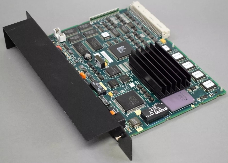 IC697CMM742 GE Ethernet Interface Type 2 Παρέχει υψηλής απόδοσης TCP/IP PLC
