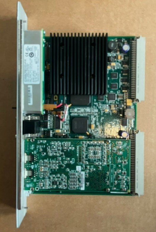 IC698CRE020 GE CPU Module 700 MHz PAC Systems RX7i CPU με firmware έκδοση 2.01
