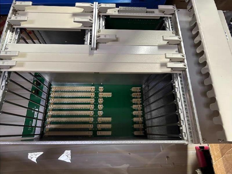 Μοντέλο καταλόγου Procontrol 89IL06A-E GJR2393500R0100 με διάσταση 16*16*12cm και εγγύηση 12 μηνών