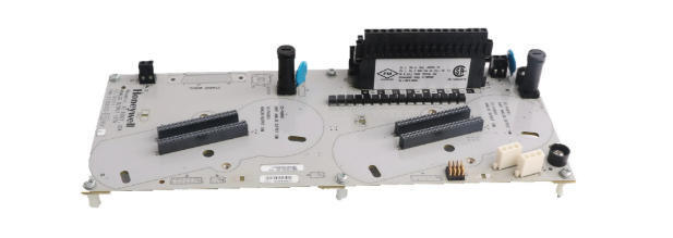 DC-TUIO31 Συστατικό τερματικού I/O της Honeywell (IOTA) 24Vdc 110mA Μη περιττή μονάδα IOTA